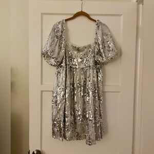 Mainstrip Silver Sequin Puff Sleeve Babydoll Dress - M